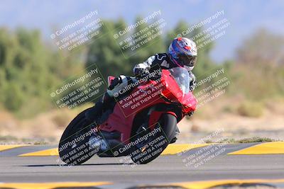 media/Nov-06-2022-SoCal Trackdays (Sun) [[208d2ccc26]]/Turn 7 Set 1 (1050am)/